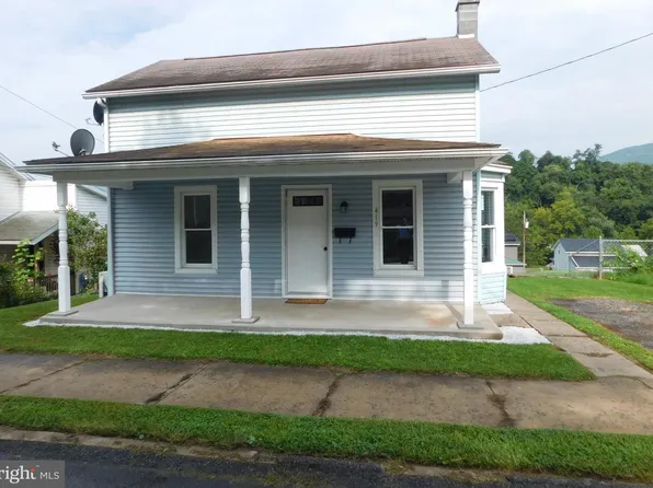 419 E Freedom Ave, Burnham, PA 17009