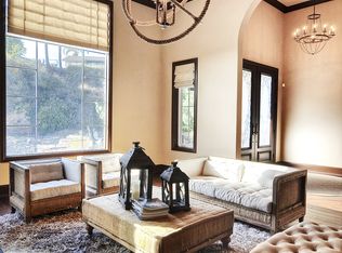 2409 N Feather Hill Dr, Orange, CA 92867
