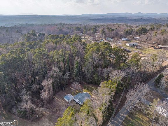 4th image of 653 Fairview Rd