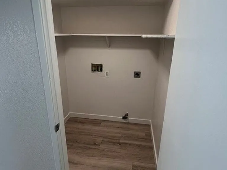 2460 Ocean St — Photo 15