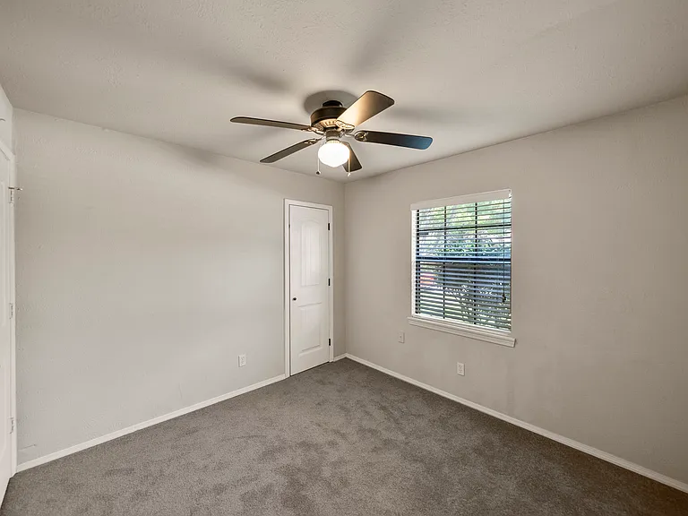 1320 Clearview Dr — Photo 21