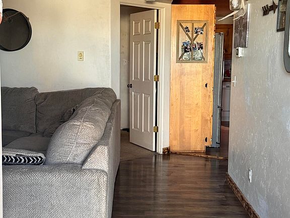 4th image of 603 Main St