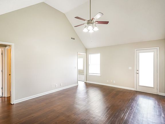 4th image of 4229 Nandina Ct