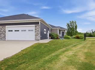 6148 14th St S, Fargo, ND 58104