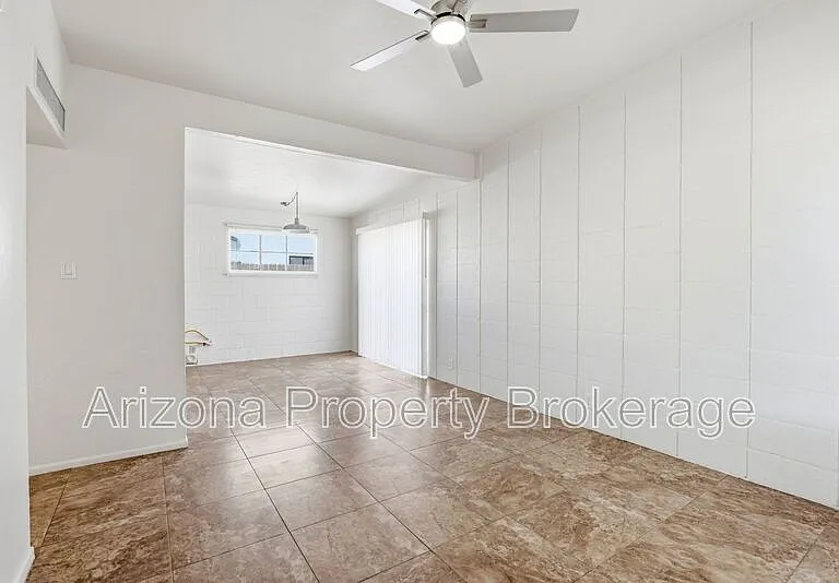 450 W 6th St #A — Photo 6