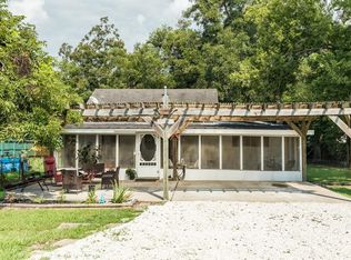 217 N Wilson St, Brazoria, TX 77422
