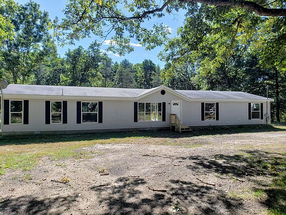 2nd image of 325 E White Lake Dr