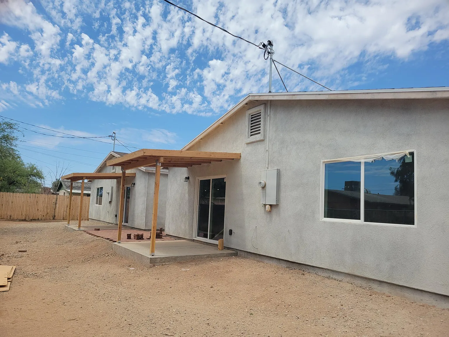 3 bed, 1299 sqft, $850 — Photo 3