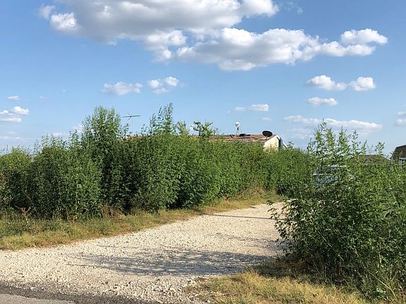 2nd image of 3517 County Road 911