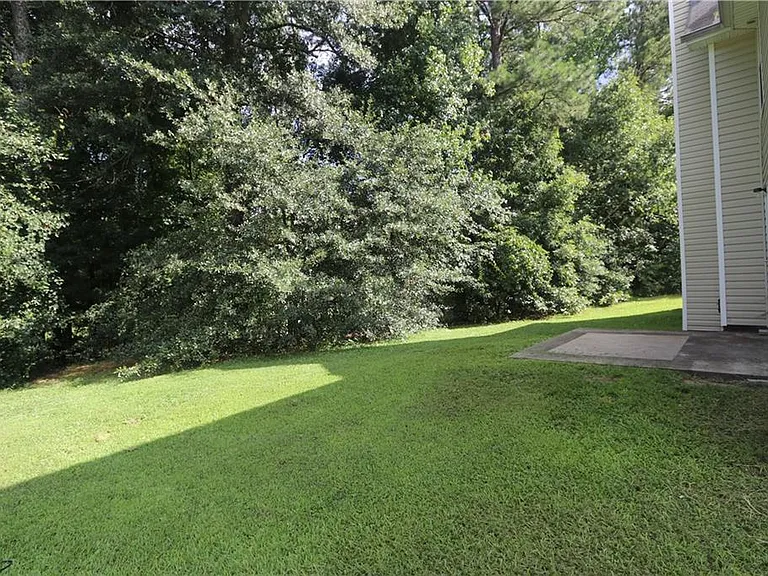 156 Shadowhill Ln — Photo 4