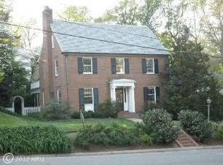 3232 N Woodrow St, Arlington, VA 22207