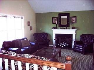 2nd image of 889 Grindstone Dr SW
