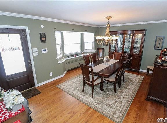 2nd image of 251 Park Ln