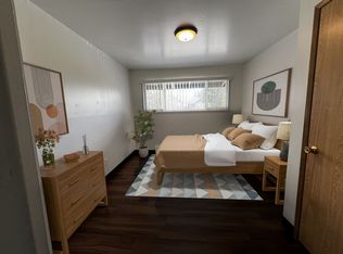 15250 10th Ave SW APT 5, Burien, WA 98166