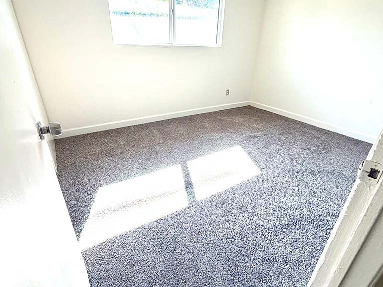 601-5 M Ave #603 — Photo 7