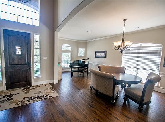 4th image of 2204 Tuscany Dr