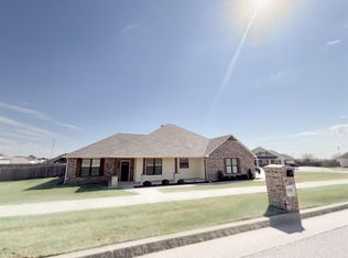 9500 Goodman St, Yukon, OK 73099