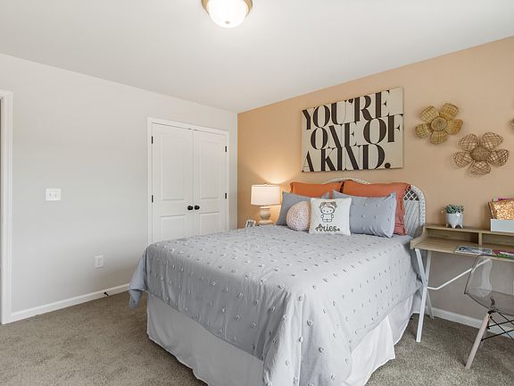 3rd image of 315 Jeter Grove Rd