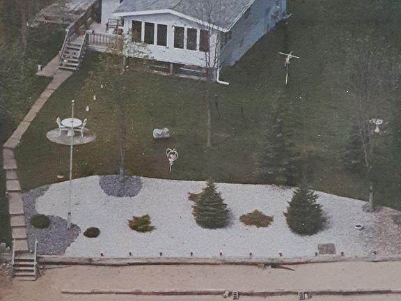 4th image of 270 Derby Ct