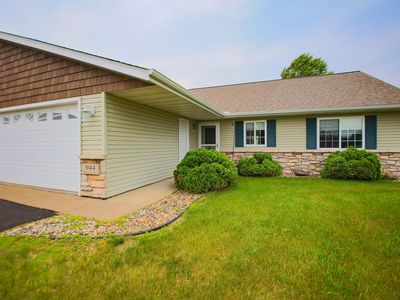 944 W Edge Pl #15, New Richmond, WI, 54017