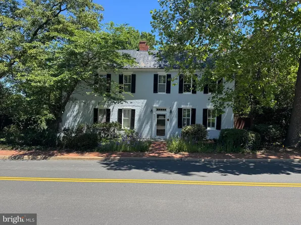 208 Edwards Ferry Rd NE, Leesburg, VA 20176
