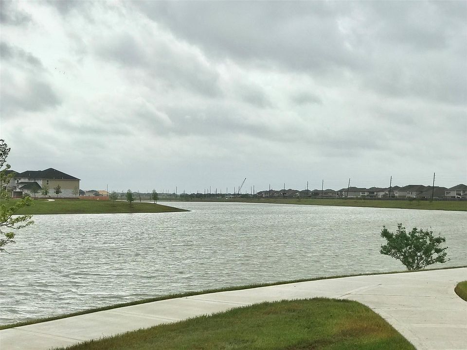 1st image of 7823 Skylark Heights Ln