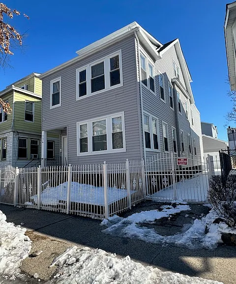 134 Isabella Ave #3 — Photo 1