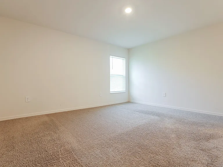 5725 Centro Ave — Photo 7