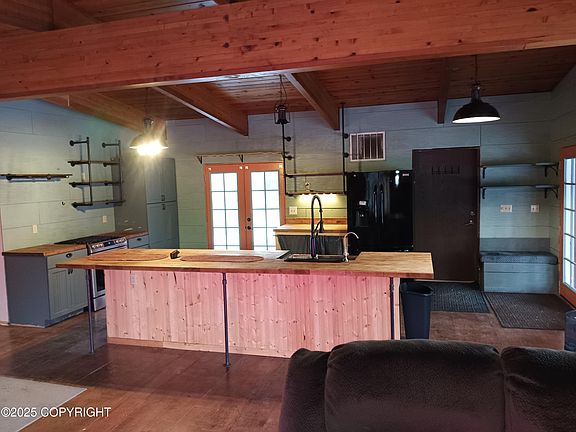 4th image of 2300 N Loren Cir