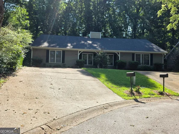 4063 Coopers Hill Dr SE, Smyrna, GA 30080