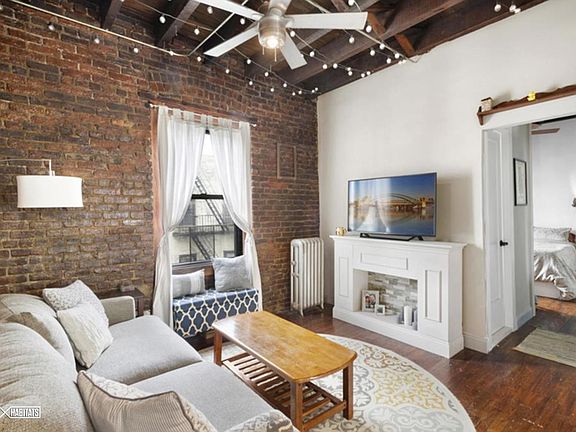 2nd image of 2168 35th St APT 5B