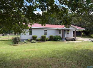 377 Shoal Creek Rd, Arab, AL 35016