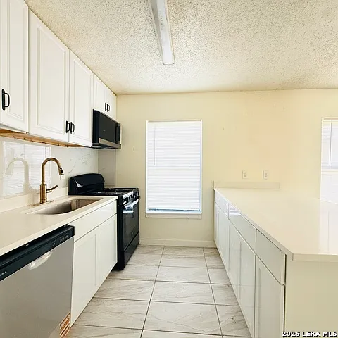 4 bed, 2.5 bath, 1504 sqft, $1,690 — Photo 4