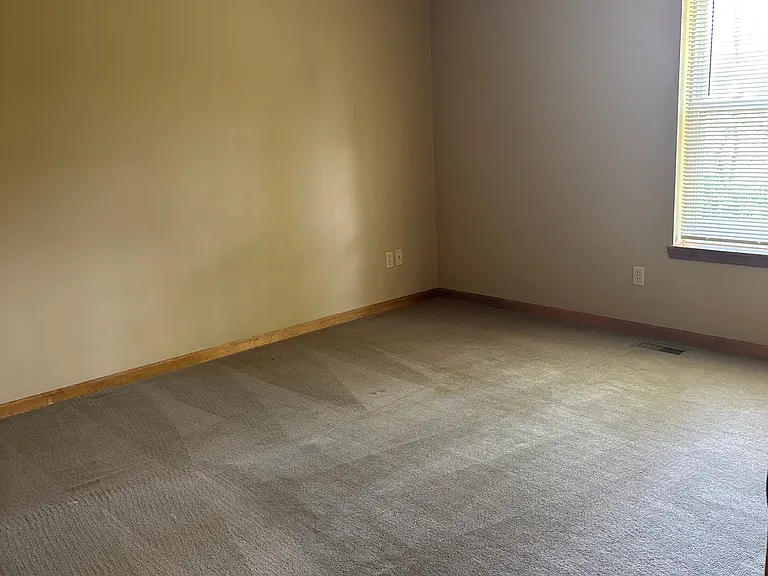 819 Charles St #819 — Photo 11