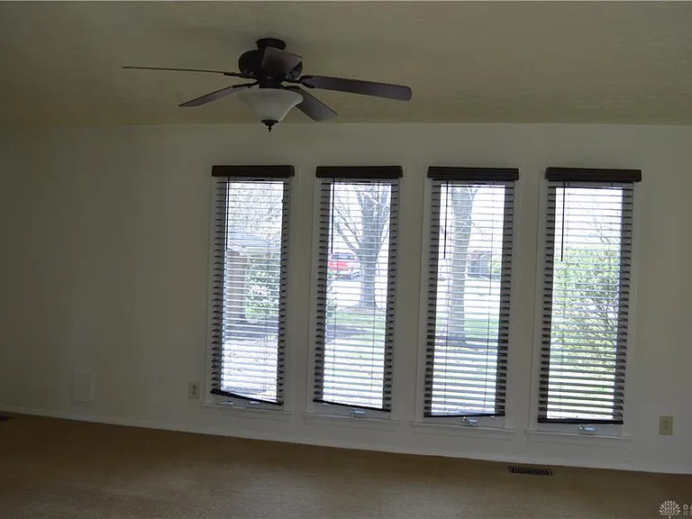 1280 Kentshire Dr — Photo 7
