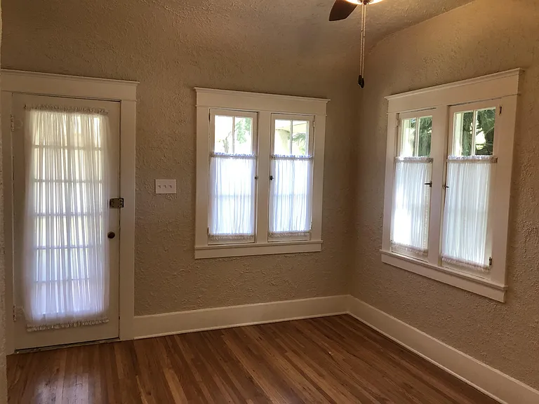 501 W Whiting Ave #8 — Photo 17