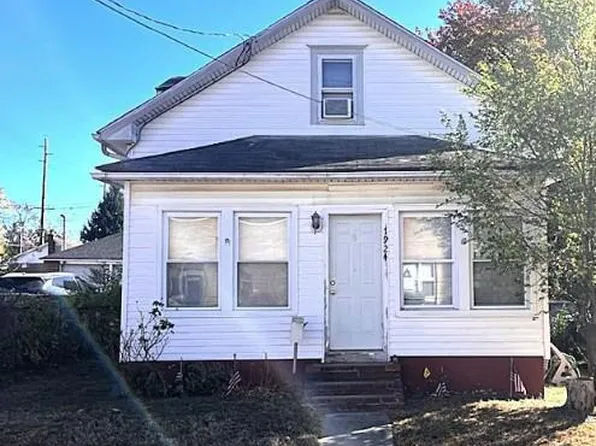 7924 River Rd, Pennsauken, NJ 08110