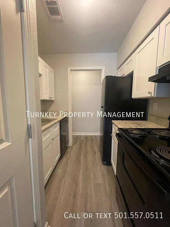 8906 Morris Manor Dr Unit 2 -- Half Off First Month's Rent !! — Photo 2