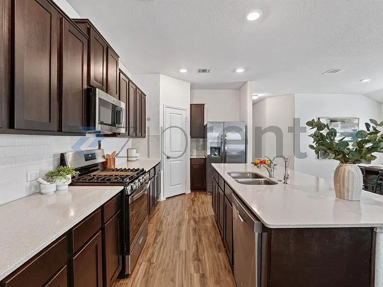 21417 Bird Wing Dr — Photo 12