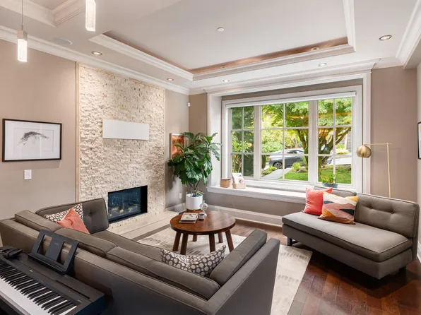 3511 W 15th Ave, Vancouver, BC V6R 2Z3