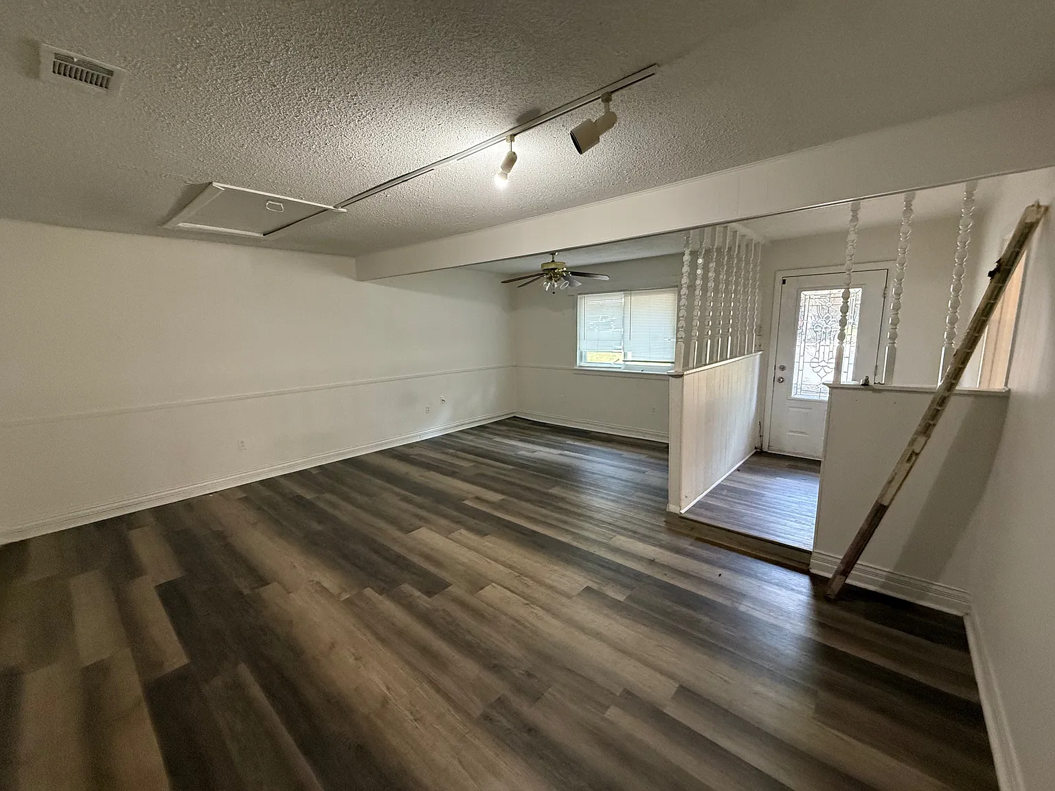 5 bed, 2037 sqft, $1,650 — Photo 4