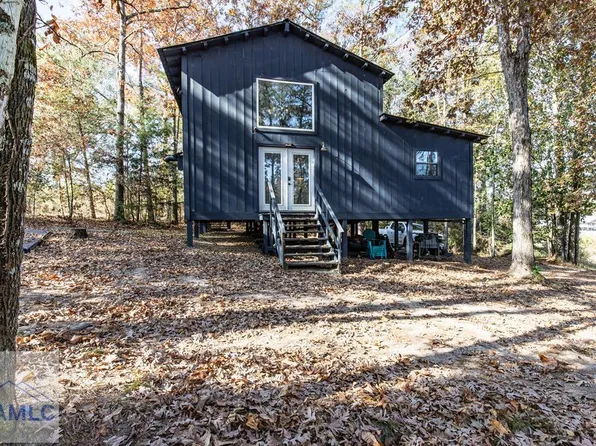 2286 Carter Bight Landing Rd, Surrency, GA 31563