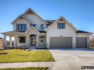 1806 S 211th St, Elkhorn, NE 68022