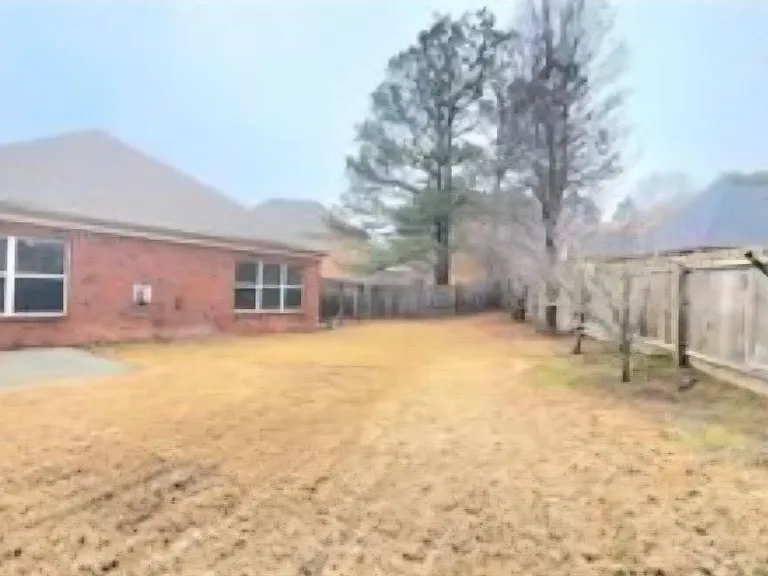 2095 Stancil Park Ln — Photo 2