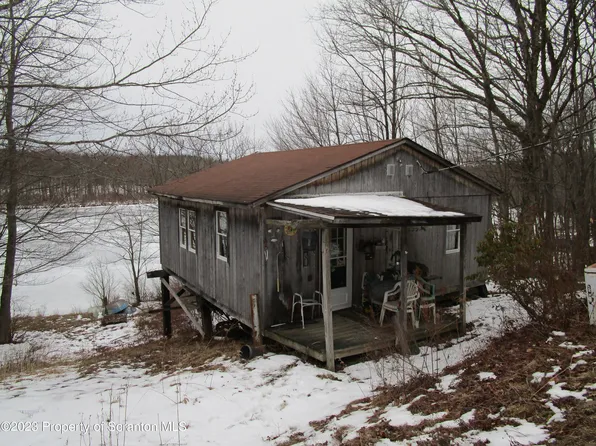 512 Romobe Lake Rd, Thompson, PA 18465