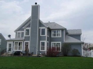 658 Sennett St, Batavia, IL 60510