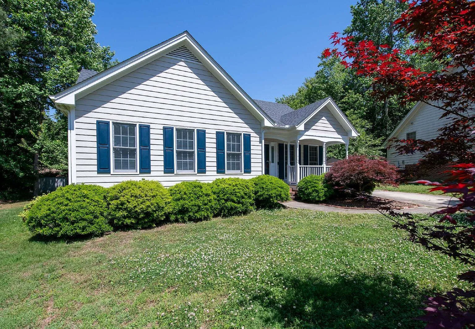 3 bed, 2.0 bath, 1392 sqft, $1,725 — Photo 2