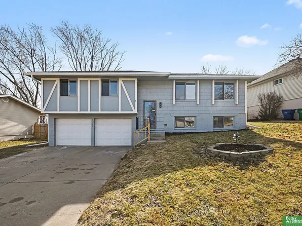 13711 Edna St, Omaha, NE 68138