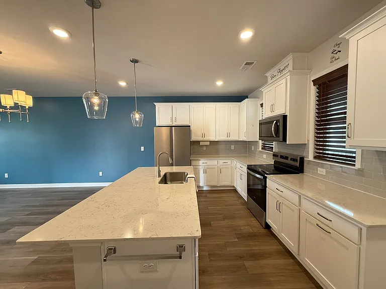 219 Winding River Dr — Photo 13