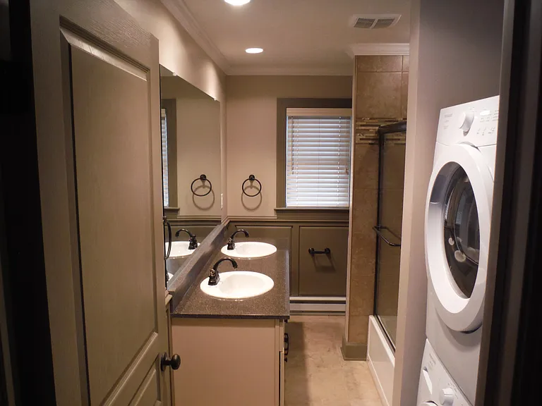 Oakhaven Acres Apartments — Photo 18